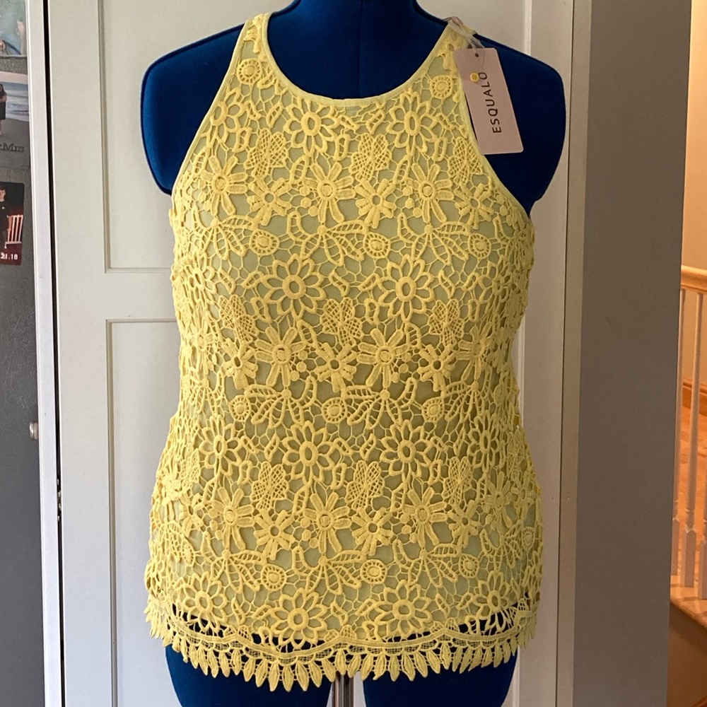 Crochet daisy top